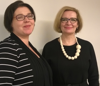 SBL:n toiminnanjohtaja Hulda Ahonen ja ministeri Risik