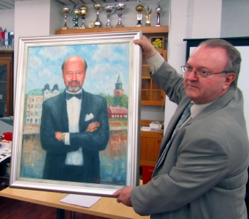 Kunniapuheenjohtajan muotokuva.